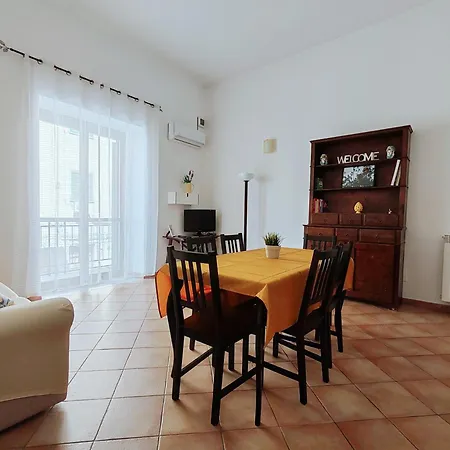 Chiara's Holiday House Centro Storico Palermo