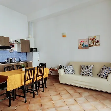 Apartment Chiara's Holiday House Centro Storico *